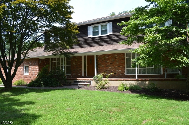 Property Photo:  80 Catskill Ct  NJ 08502 