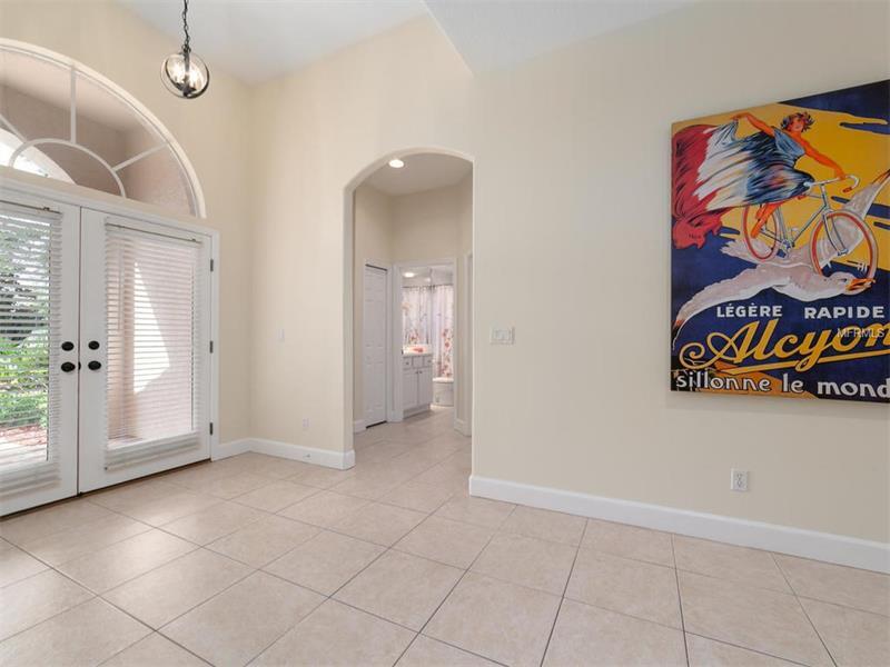 Property Photo: 705 Fordingbridge Way FL 34229