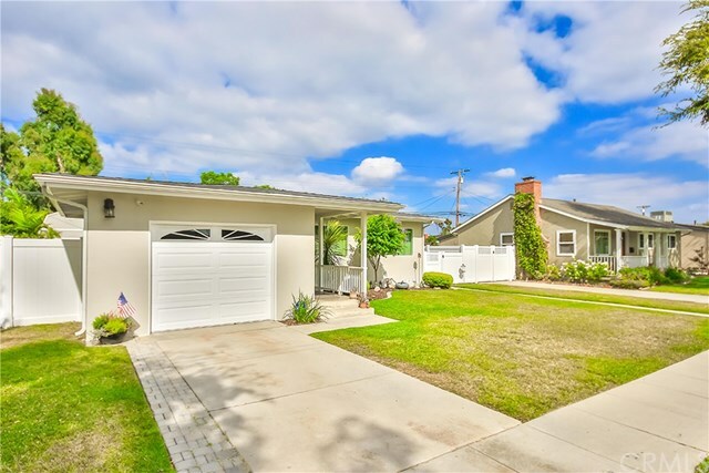 Property Photo:  2081 Tevis Avenue  CA 90815 