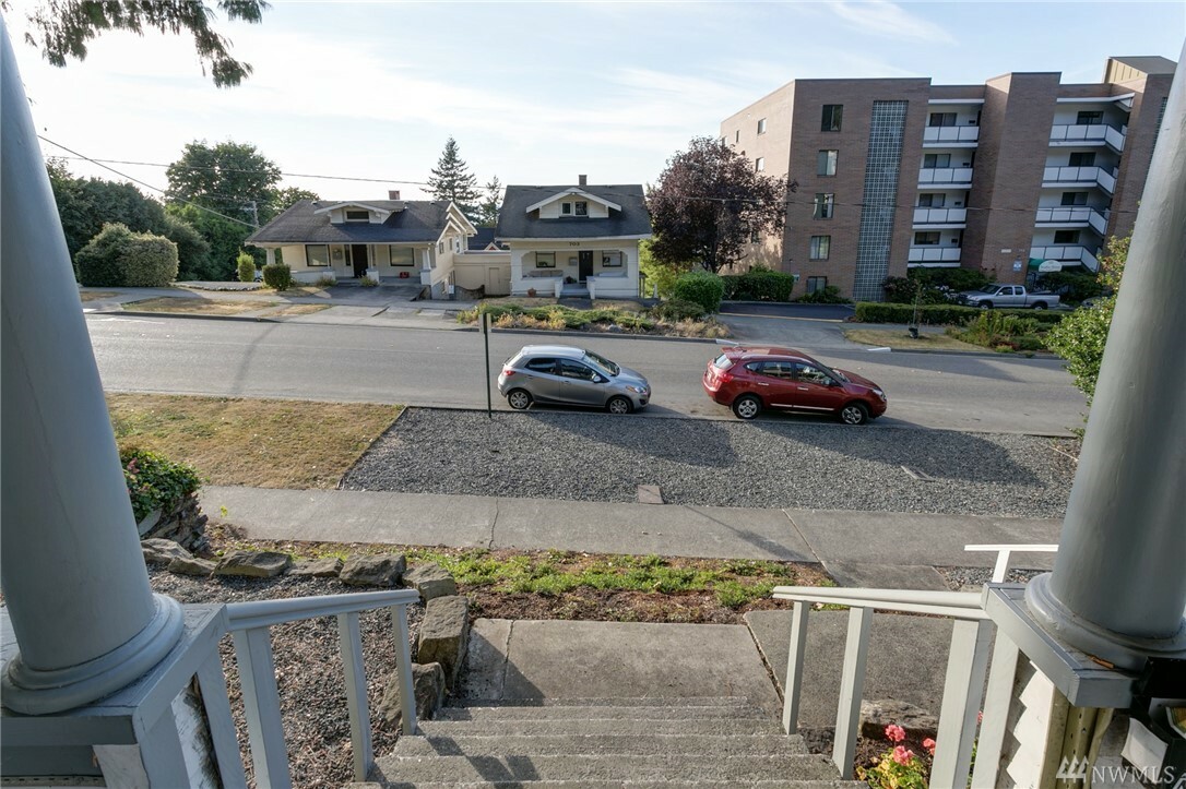 Property Photo: 704 N Garden St WA 98225