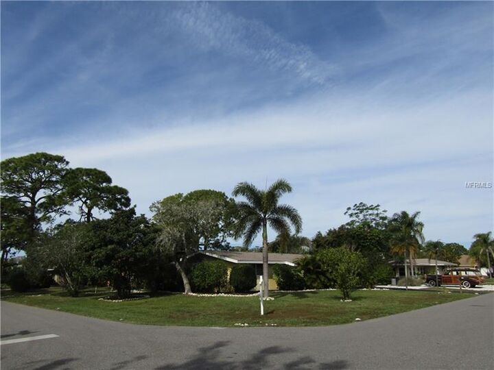 Property Photo:  436 Beach Park Boulevard  FL 34285 