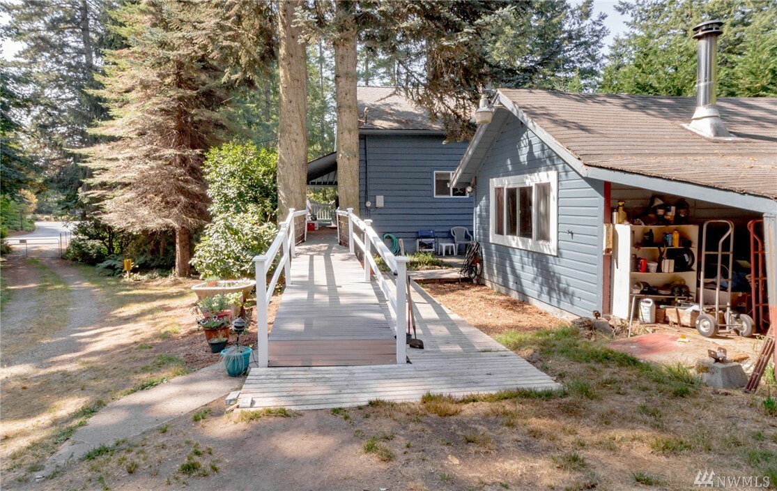 Property Photo:  18416 SE Petrovitsky Rd  WA 98058 