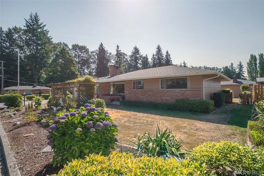 Property Photo:  21734 Sterling Dr  WA 98284 