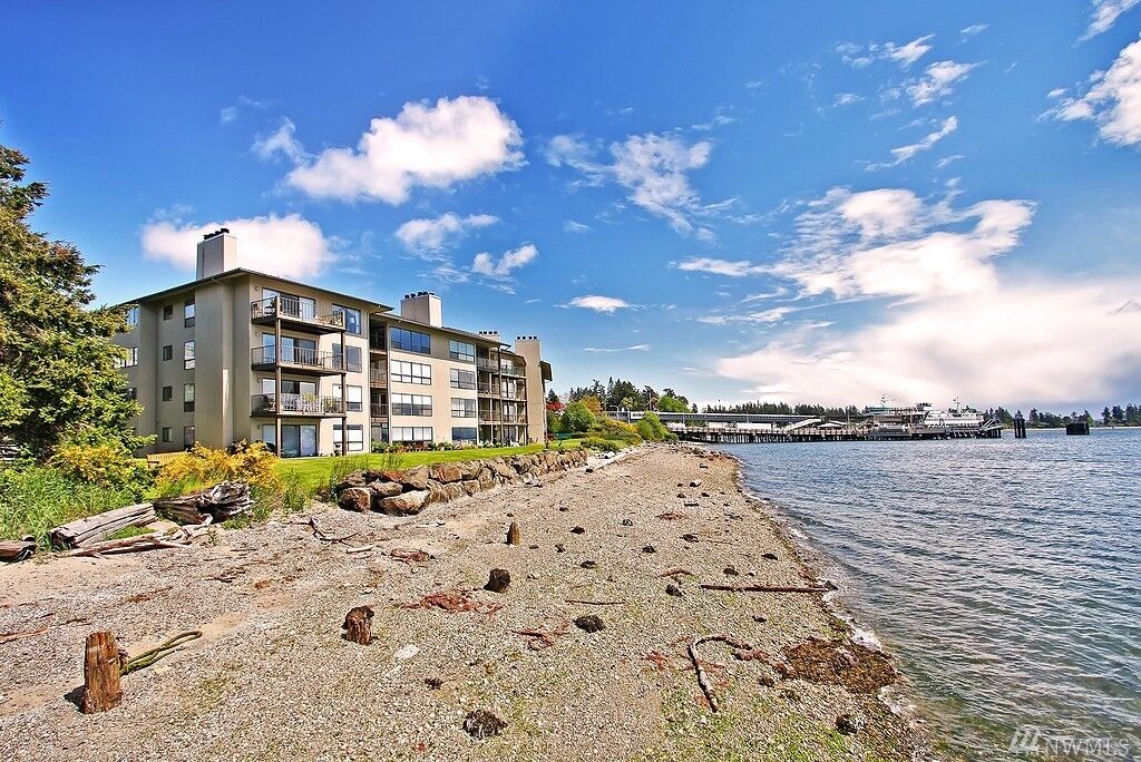 Property Photo:  428 Harborview Dr SE 128  WA 98110 