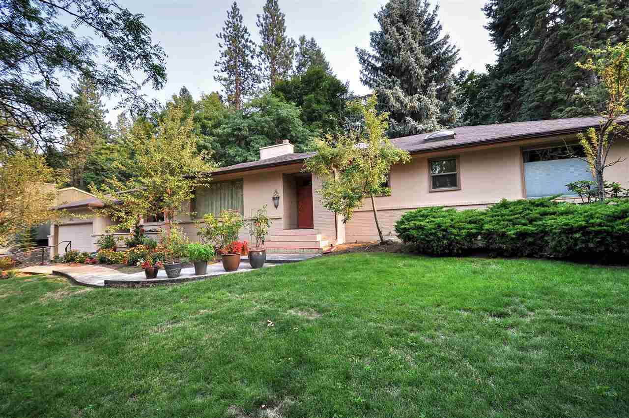 Property Photo:  942 E 19th Ave  WA 99203 