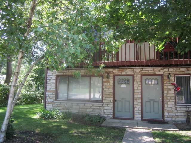Property Photo: 422 Lincoln Avenue A IL 60021