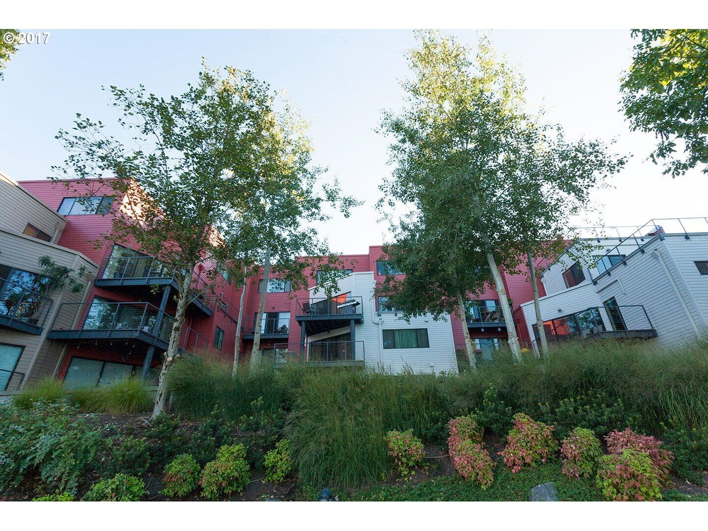 Property Photo:  820 NW Naito Pkwy G2  OR 97209 