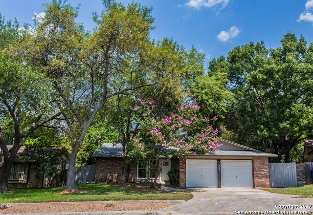 Property Photo: 6167 Little Brandywine Crk TX 78233