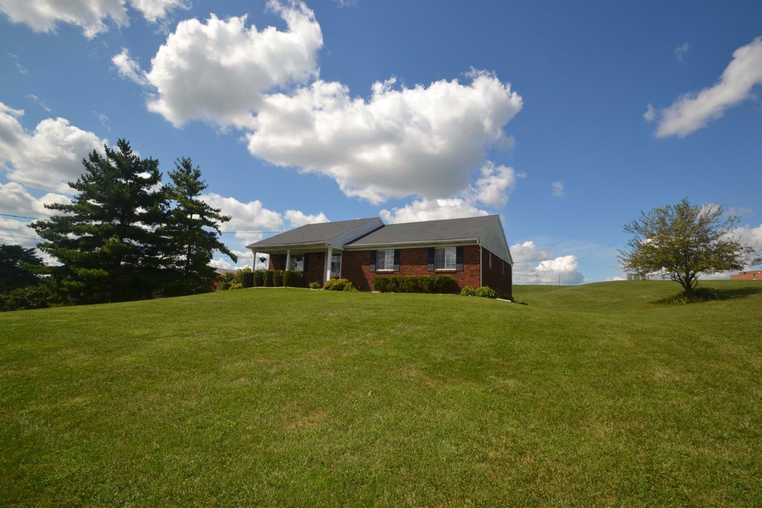 Property Photo: 8471 Lesourdsville West Chester Road OH 45069