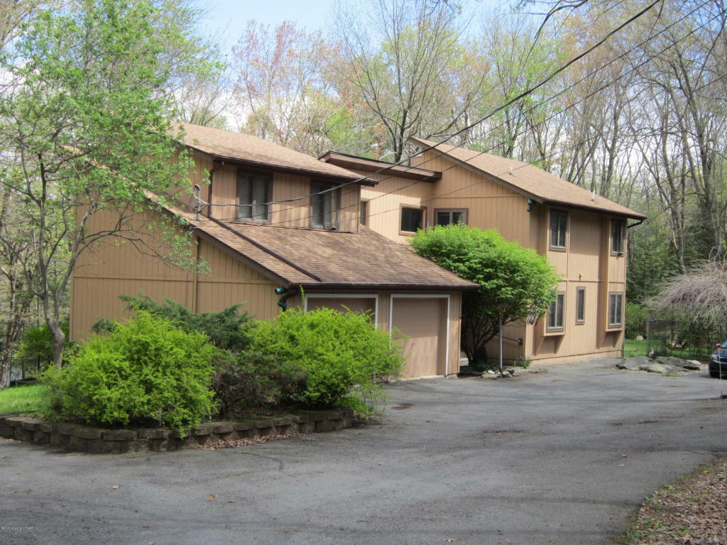 Property Photo:  416 Stony Hedge Lane  PA 18370 