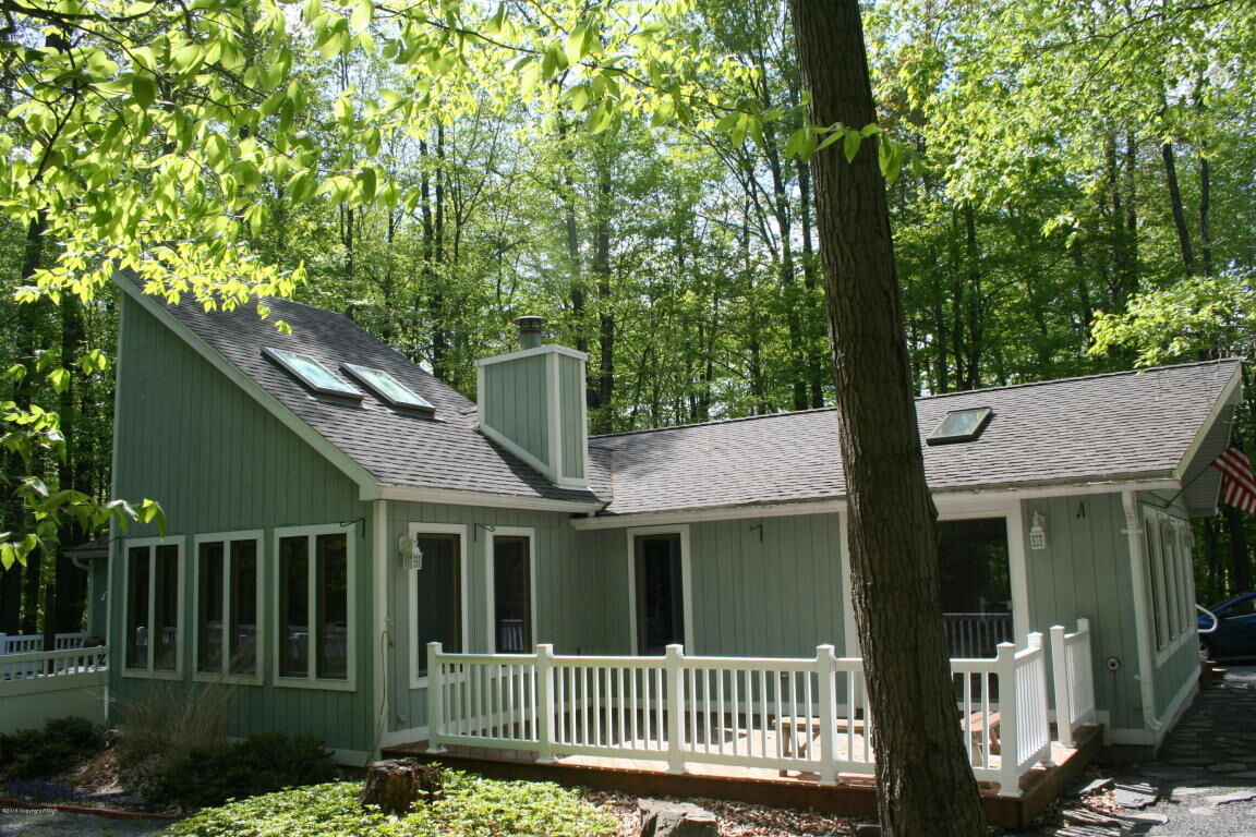 Property Photo: 5310 Conoquenissing Drive PA 18347