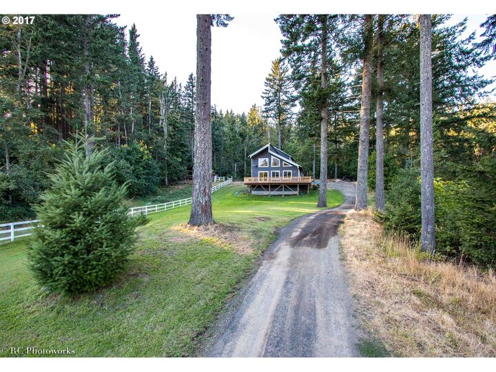 1455 E Cascade Dr  North Bonneville WA 98639 photo