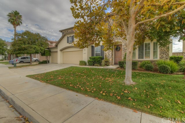 Property Photo: 32275 Via Bejarano CA 92592