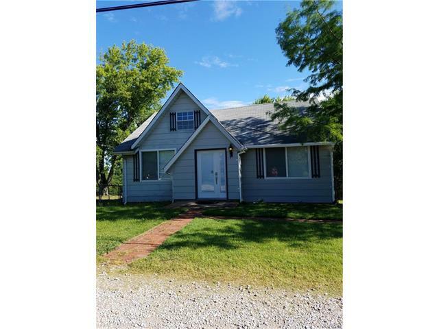 Property Photo: 2615 Frederick 63028