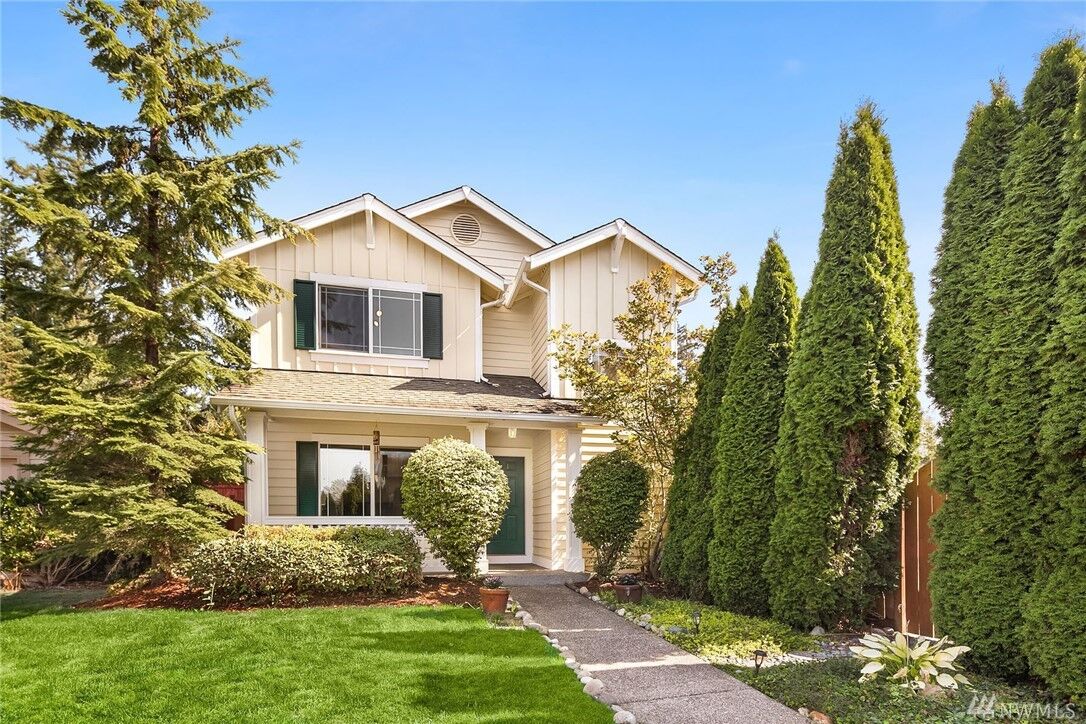 Property Photo:  9012  229th Place NE  WA 98053 