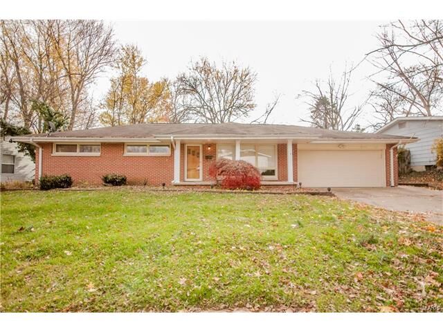 Property Photo: 808 Elmwood MO 63301