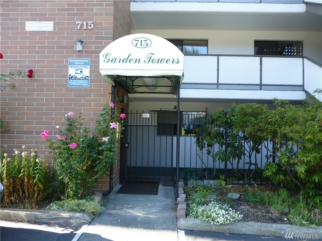 Property Photo:  715 N Garden St 102  WA 98225 