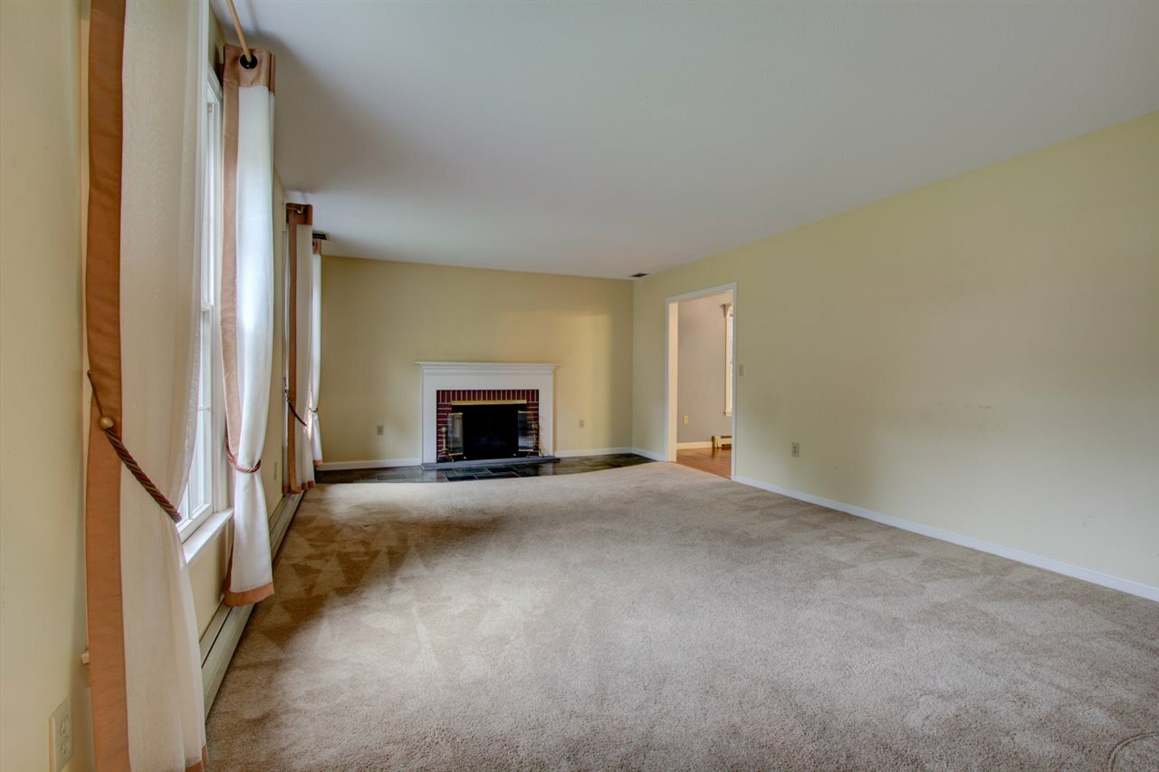 Property Photo: 6 Scotland Road NH 03824