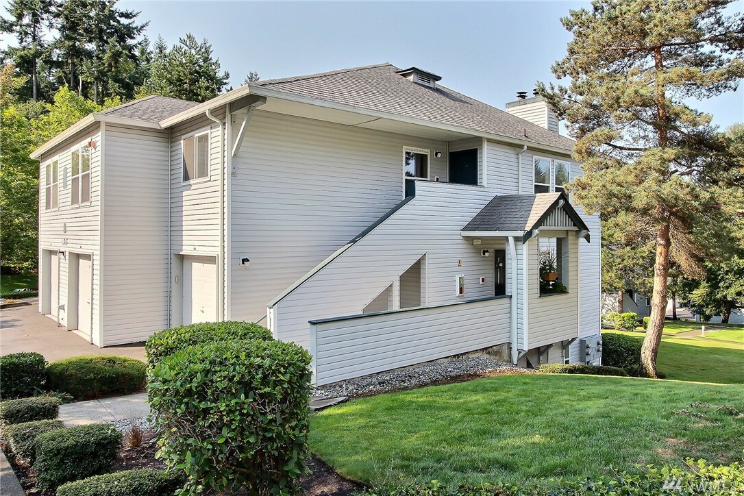 Property Photo: 33020 10th Ave SW N302 WA 98023