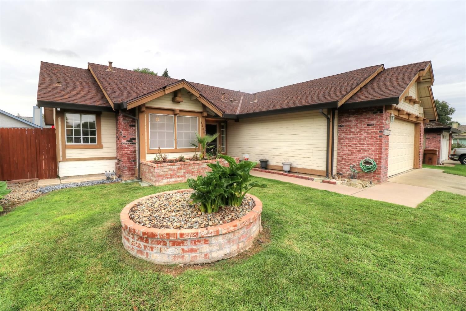 Property Photo:  6400 Paseo Del Sol Way  CA 95758 