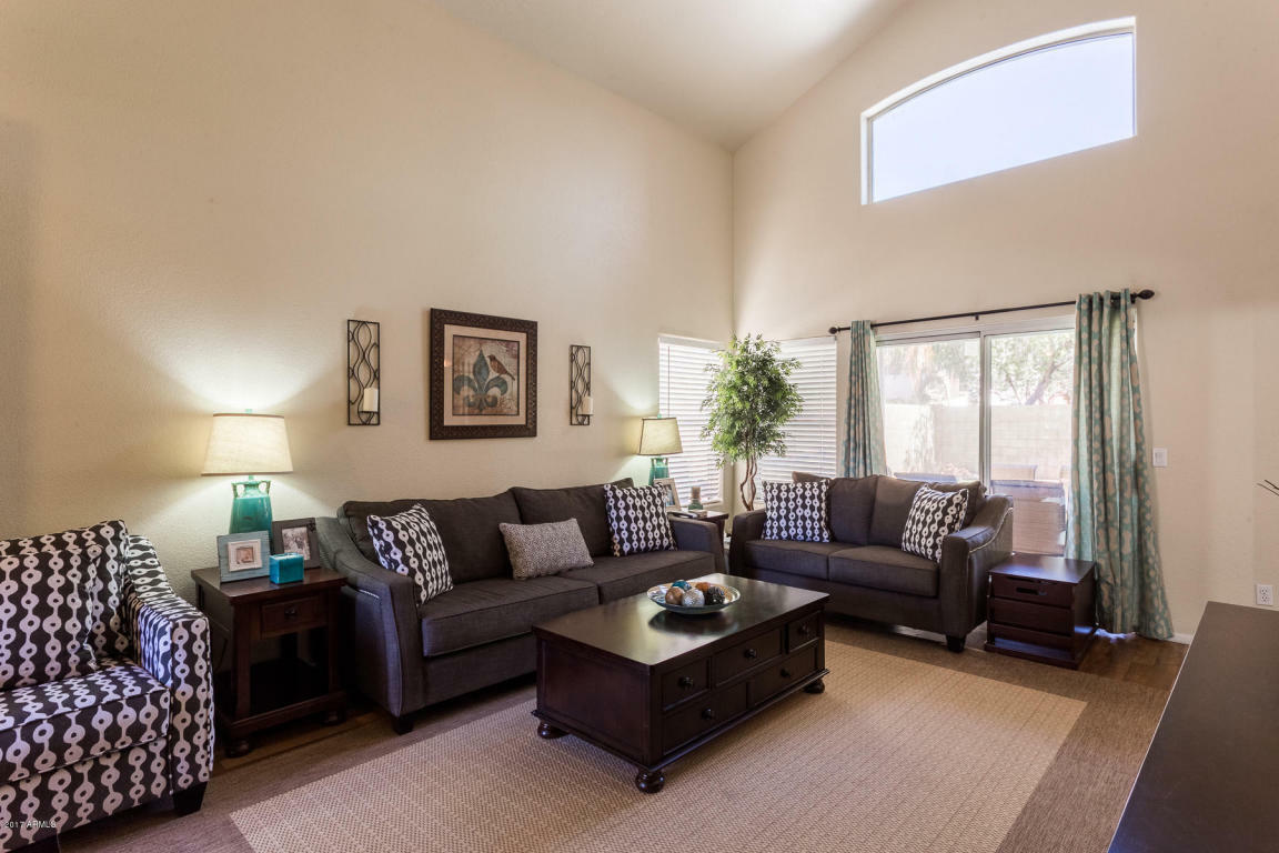 Property Photo: 17433 N 46th Place AZ 85032