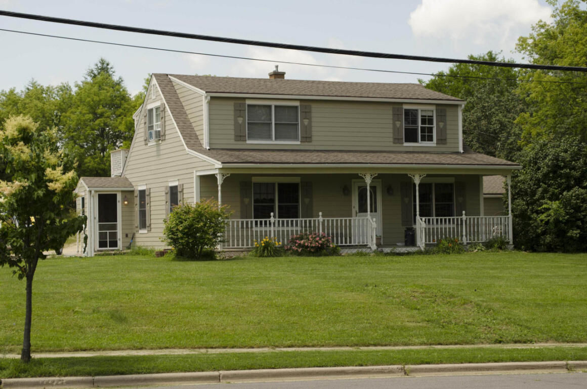 Property Photo:  2010 N Main St  WI 53090 