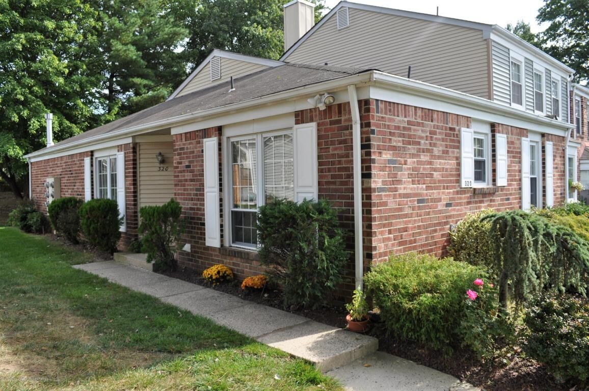 Property Photo:  320 Knight Court  NJ 08857 