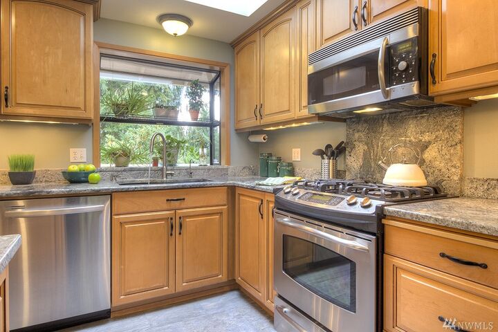 Property Photo: 14667 126th Ave NE WA 98072