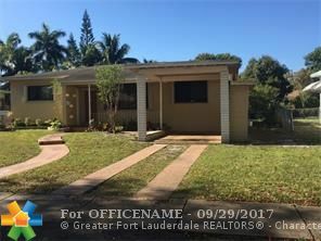 Property Photo: 912 NE 146th St FL 33161