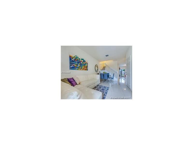 Property Photo: 10298 NW 88th Ter 0 FL 33178