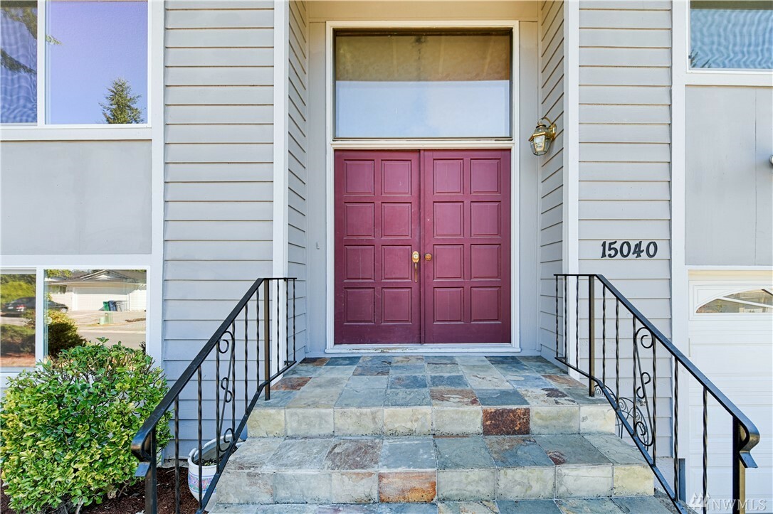 Property Photo:  15040 116th Place NE  WA 98034 