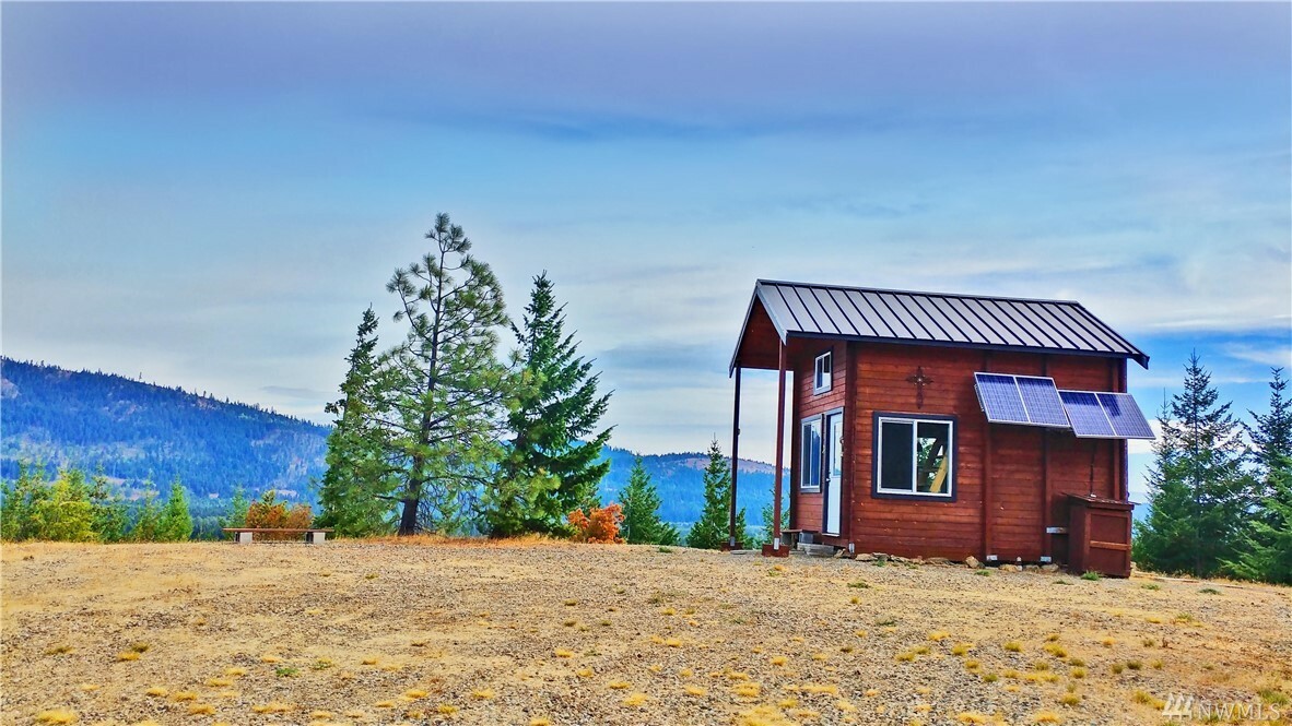 Property Photo:  311 Rocky Top Lane  WA 98922 