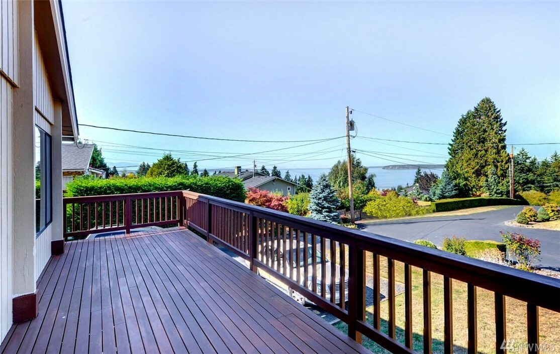 Property Photo:  8712 Olympic View Dr  WA 98026 
