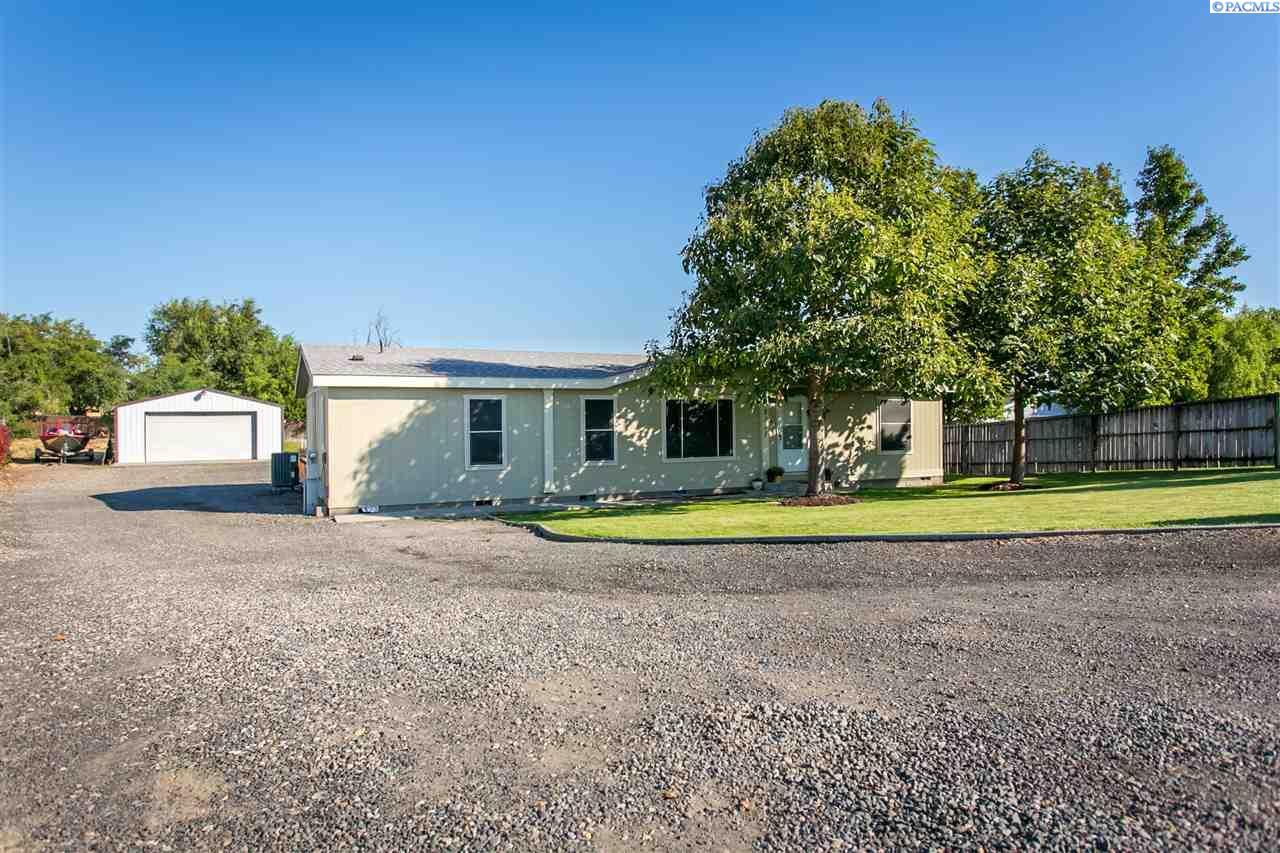 Property Photo:  8111 Agate St  WA 99301 