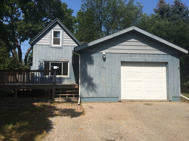 Property Photo: 608 Ridgeland Avenue IL 60098
