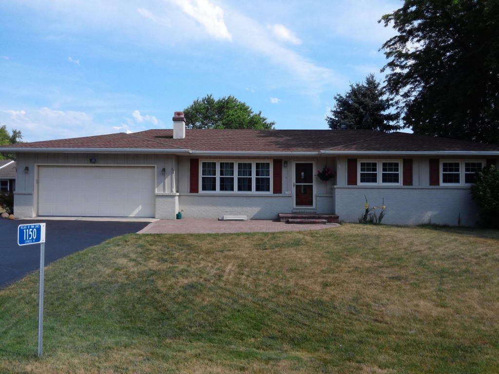 Property Photo: 1150 Cypress Pt WI 53181