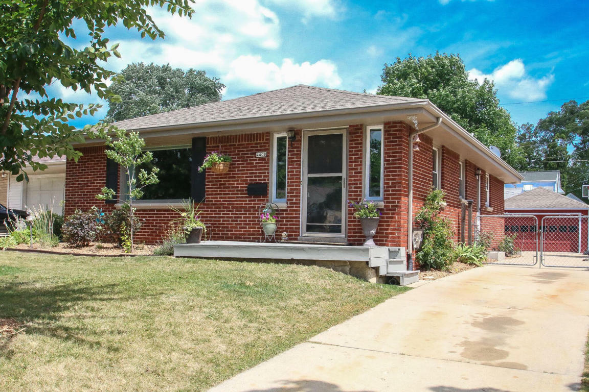 Property Photo: 4400 S Taylor Ave WI 53207