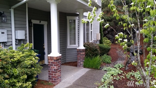 Property Photo:  4912 Talbot Place S F1  WA 98055 