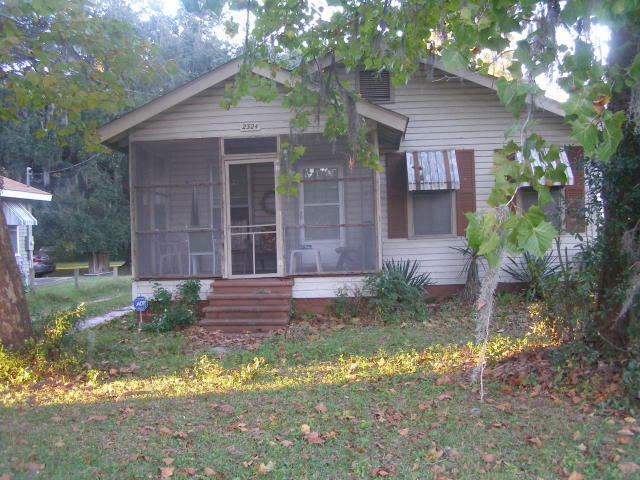 Property Photo:  2324 Midland Park Road  SC 29406 