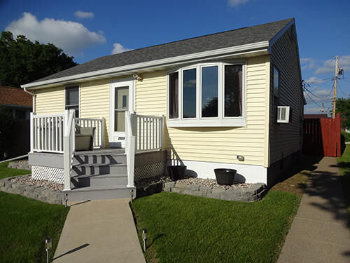 Property Photo:  2521 17th St S  WI 54601 