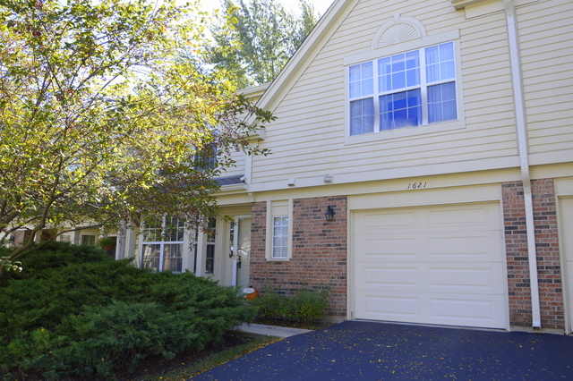 Property Photo:  1621 Portsmith Lane  IL 60004 