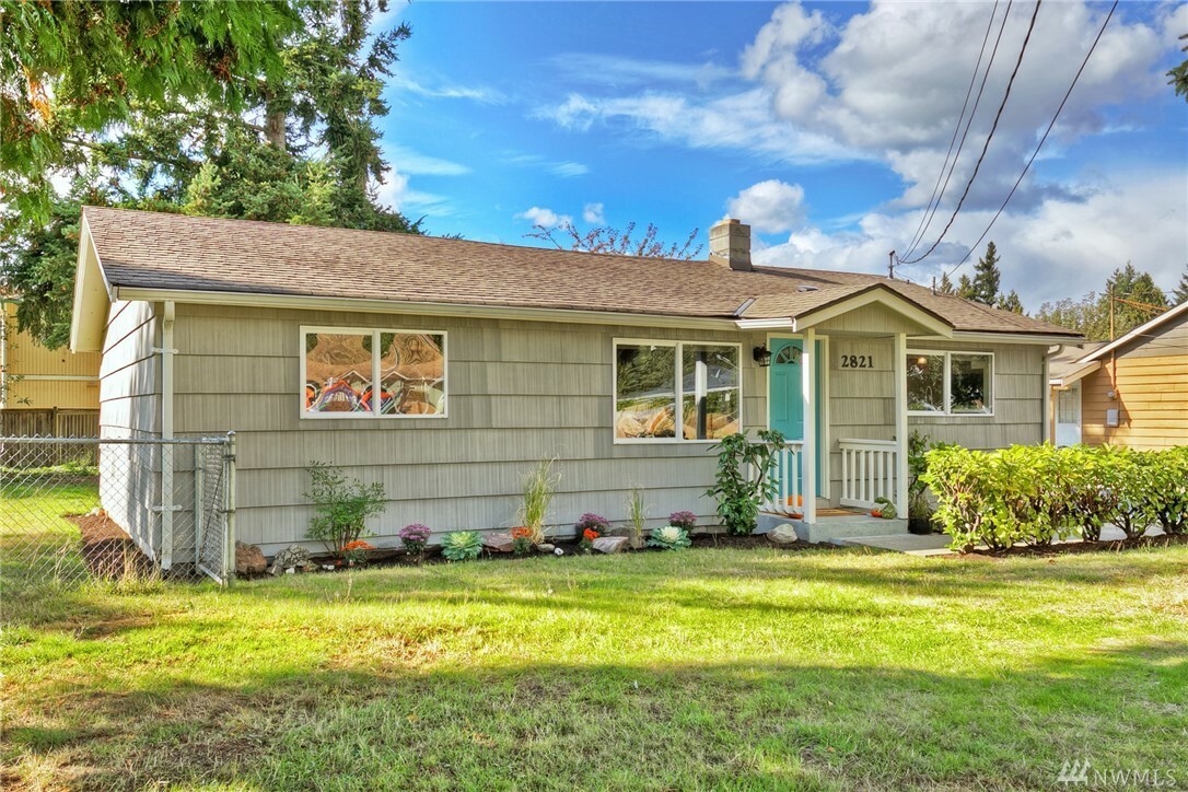 Property Photo: 2821 O St SE WA 98002