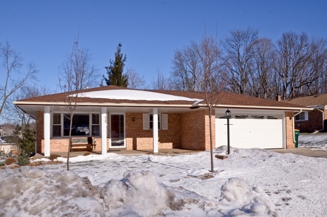 Property Photo: 535 Oakview Dr WI 53086