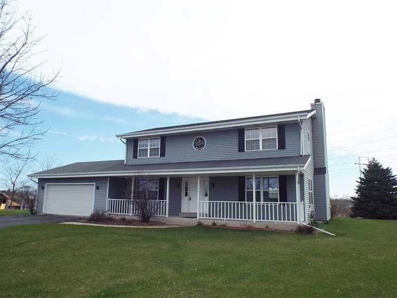 Property Photo:  1365 Maple Ct  WI 53074 