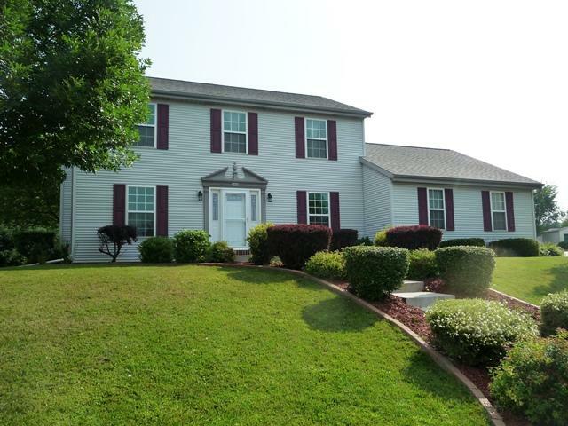 Property Photo: 1028 Sumac Dr WI 53090