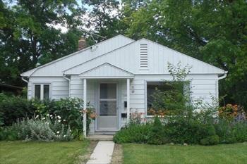Property Photo: 1426 13th Ave WI 53024-1940