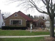 Property Photo:  525 E Plainfield Ave  WI 53207 