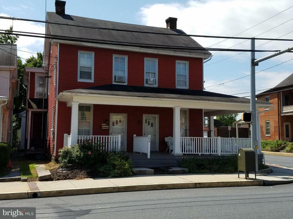 Property Photo: 204 E High Street PA 17022