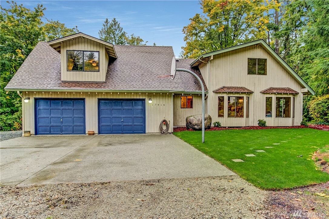 Property Photo: 17416 214th Ave NE WA 98077