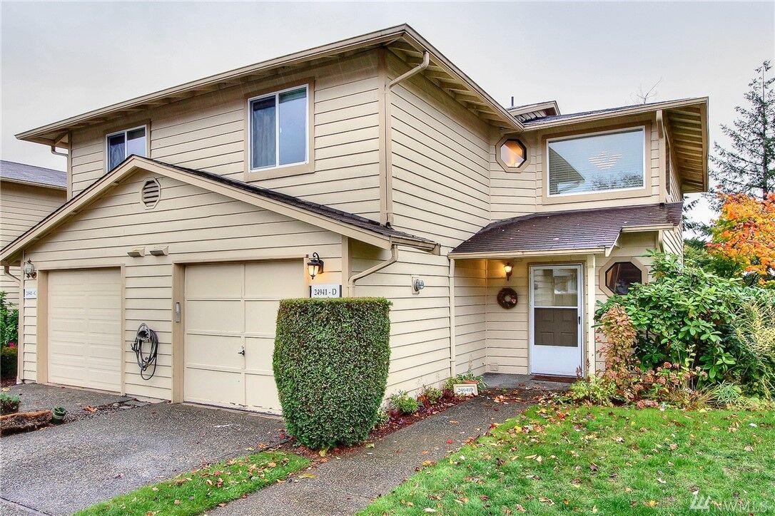 Property Photo:  24941 110th Avenue SE 32D  WA 98030 